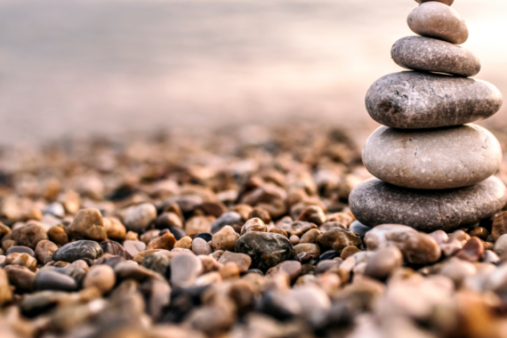Stenar på en strand